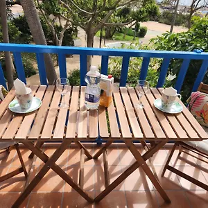 Apartamento Cozy Between The Port And The La Rada, Estepona